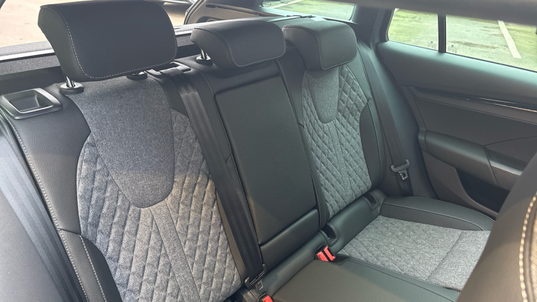 Skoda Octavia 2.0 TDI 150 Sportline 5dr DSG Diesel Estate